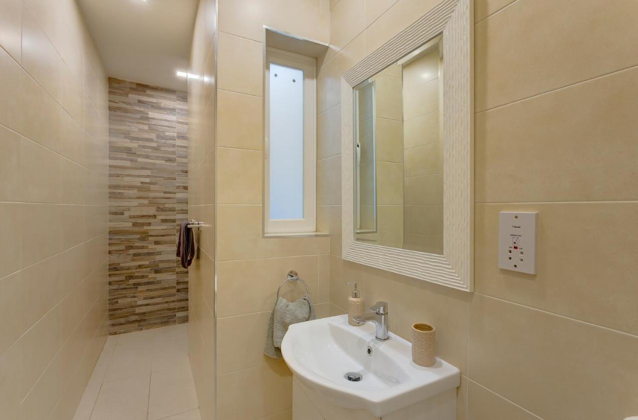 Centric And Modern Penthouse Close To Amenities Msida Eksteriør billede